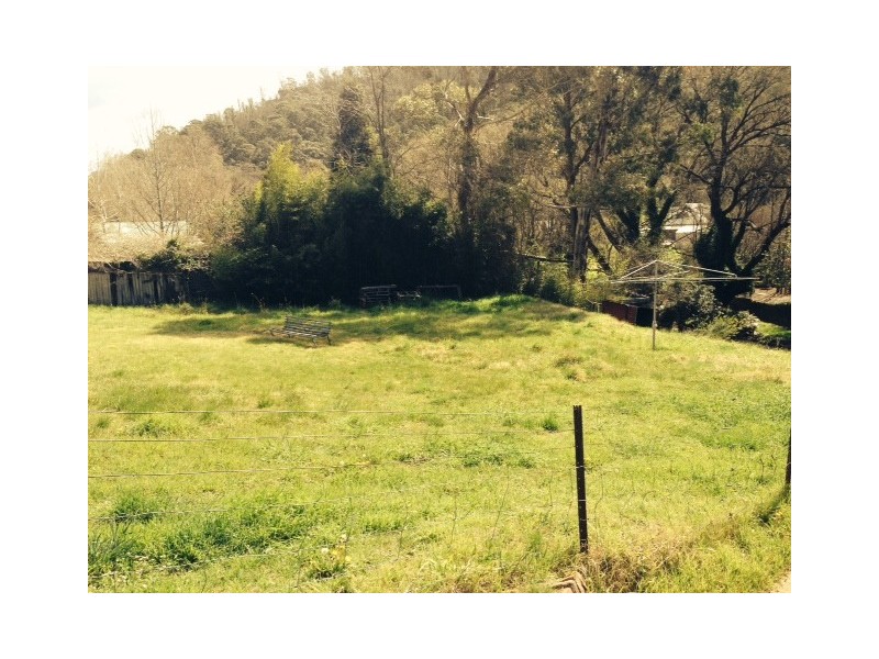 64 Bells Rd, Lithgow NSW 2790