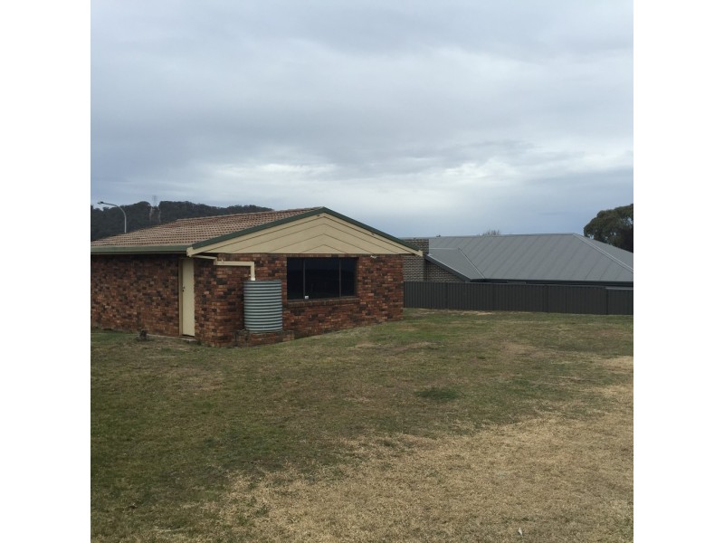 29 Surveyors Way, Lithgow NSW 2790