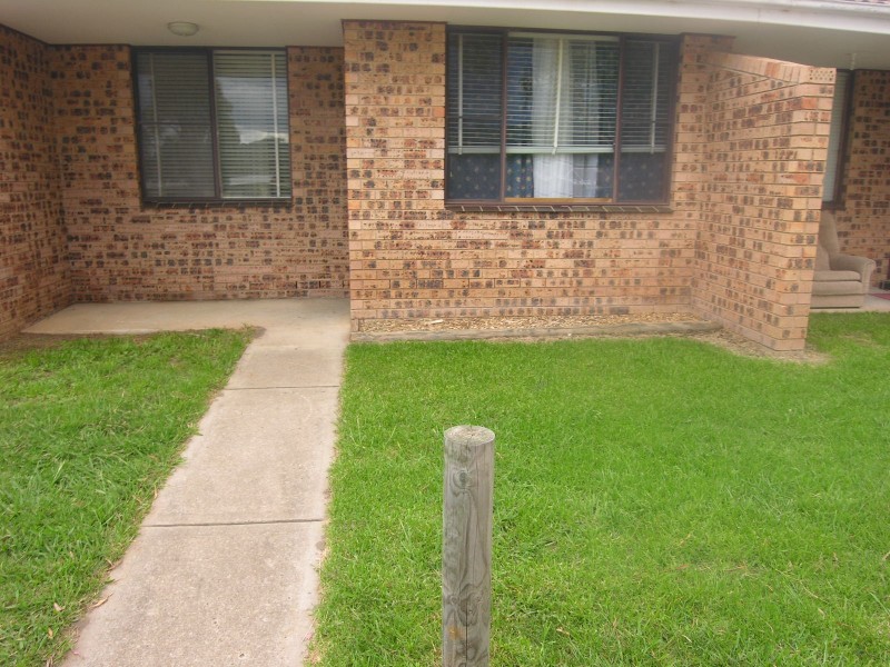 2/13 Burnett street, Wallerawang NSW 2845