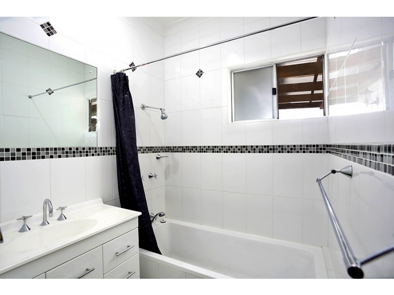 22 Fourth Street, Lithgow NSW 2790