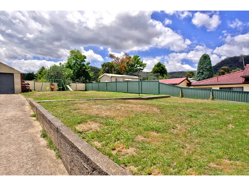 8 Rabaul Street, Lithgow NSW 2790