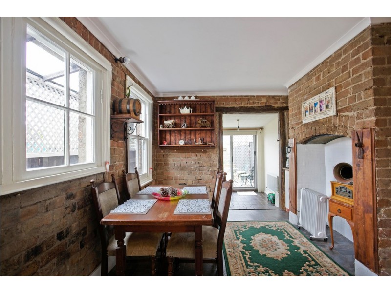 104 Inch Street, Lithgow NSW 2790