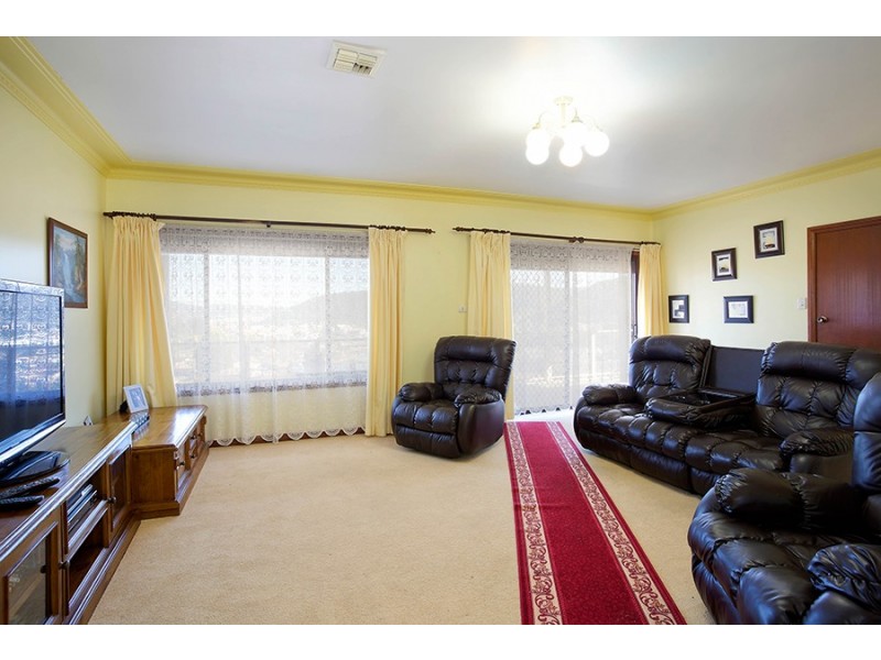 13 Blaxland Street, Lithgow NSW 2790