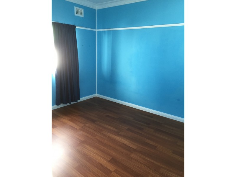 25 Martini pde, Lithgow NSW 2790