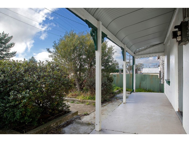 17 Roxburgh Street, Portland NSW 2847