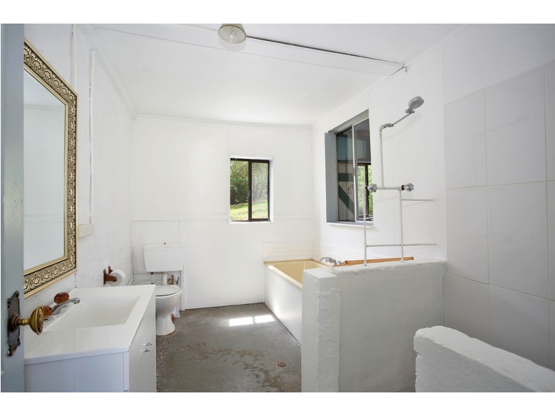 8-10 Creek Street, Portland NSW 2847