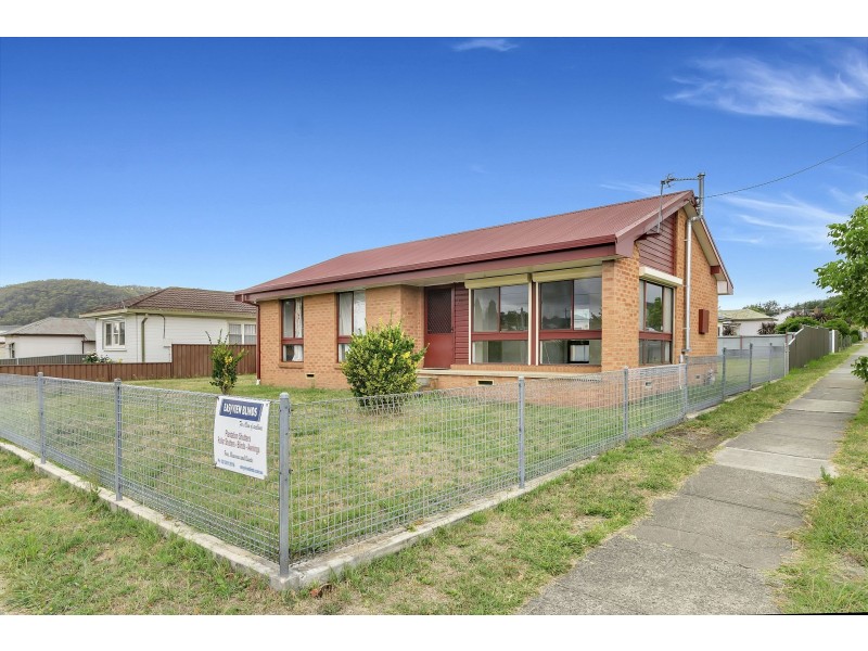 13 Enfield Avenue, Lithgow NSW 2790