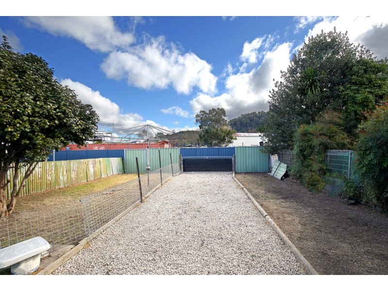 128 Inch Street, Lithgow NSW 2790