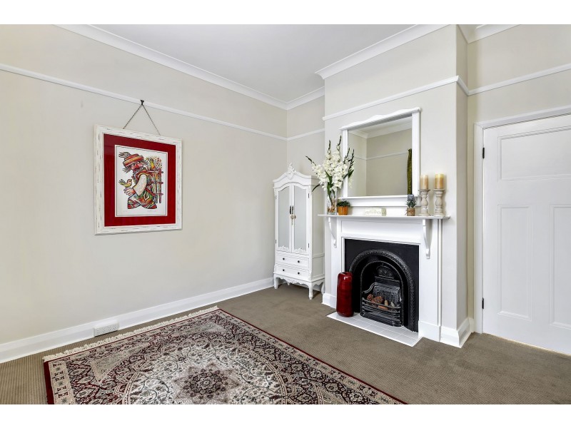 4 Mena Place, Lithgow NSW 2790