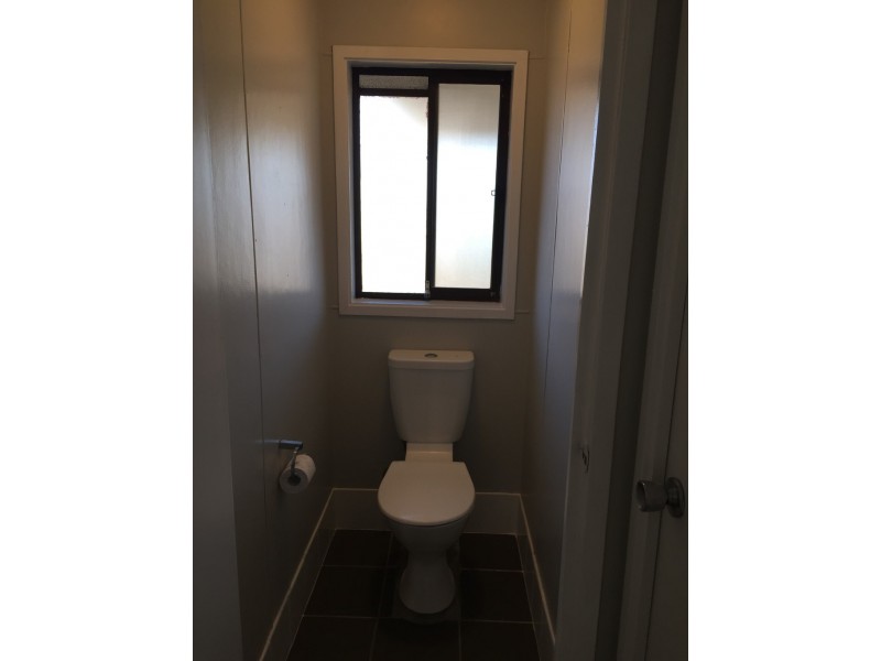 13 Enfield Ave, Lithgow NSW 2790