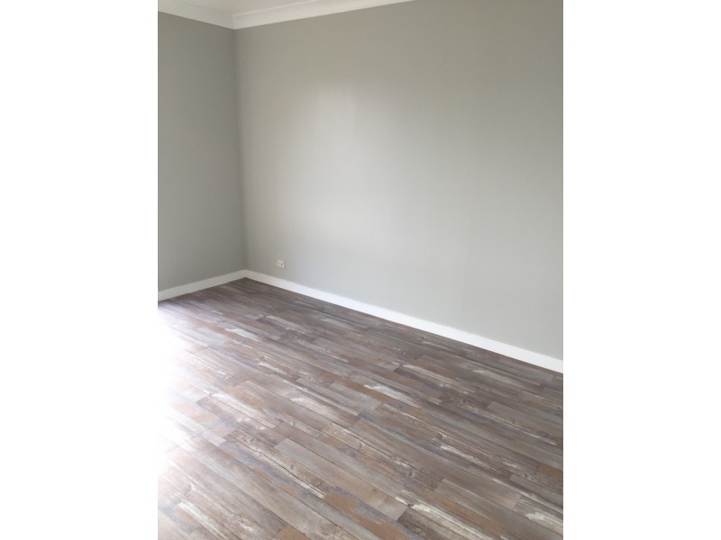 13 Enfield Ave, Lithgow NSW 2790