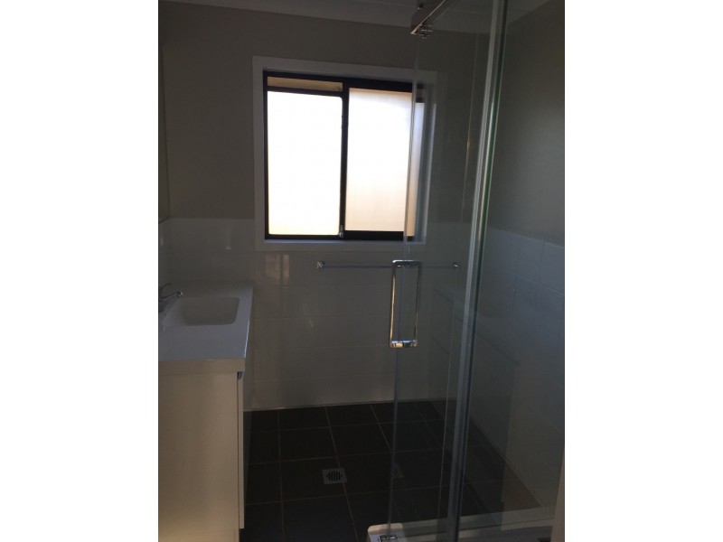 13 Enfield Ave, Lithgow NSW 2790