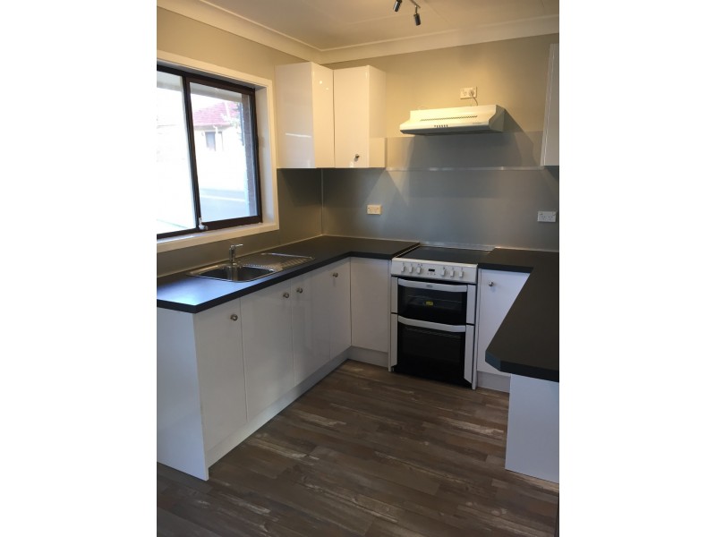 13 Enfield Ave, Lithgow NSW 2790