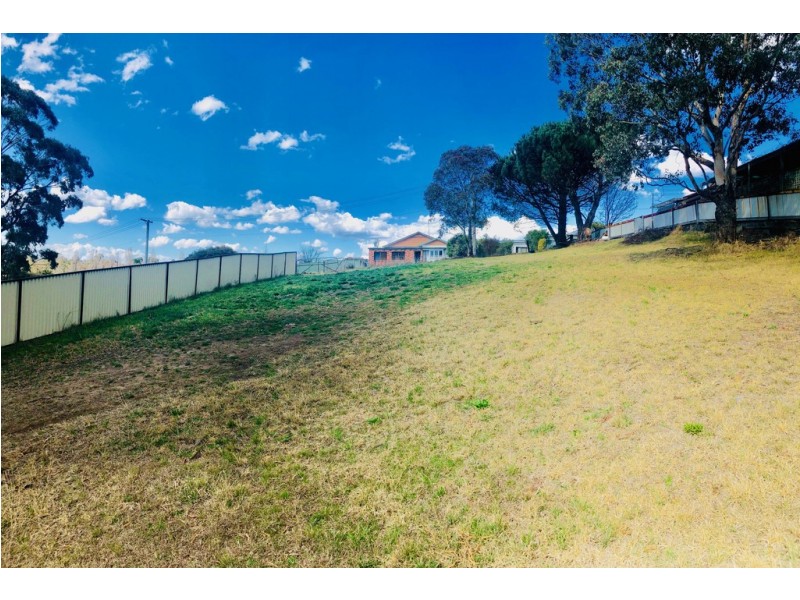 27 Hazel Street, Portland NSW 2847