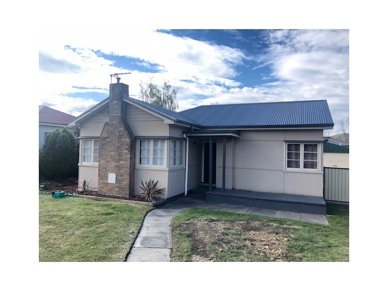 9 Tobruk Street, Lithgow NSW 2790
