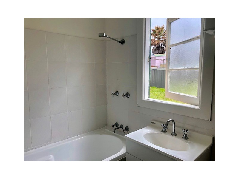 9 Tobruk Street, Lithgow NSW 2790