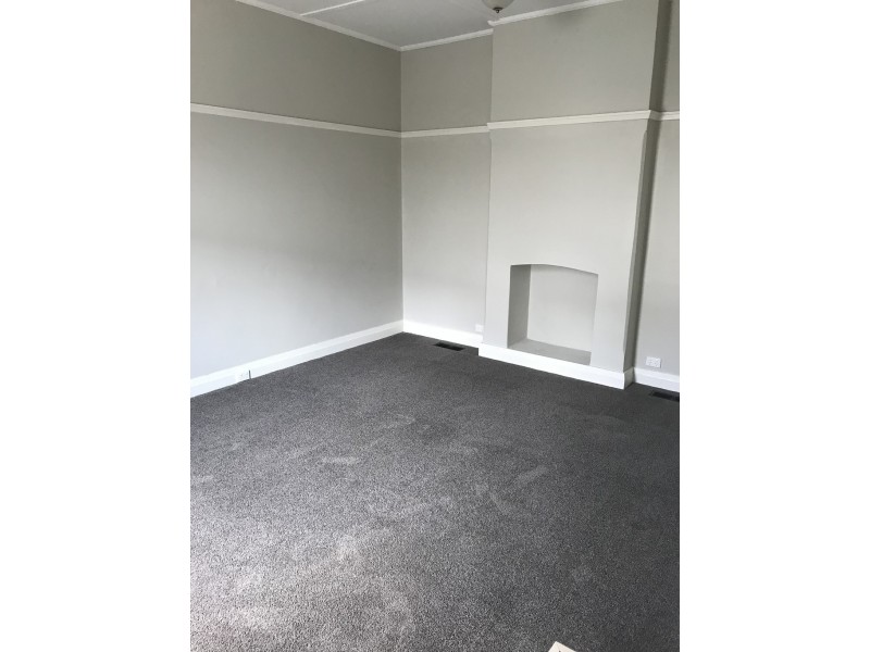 18 Academy, Lithgow NSW 2790