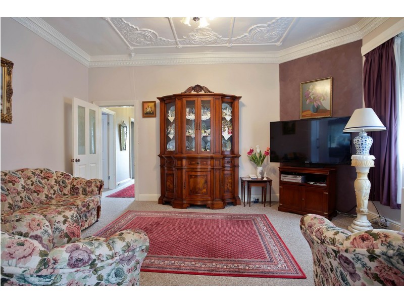 73 Cupro Street, Lithgow NSW 2790