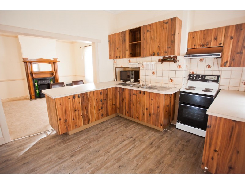 7 Calero Street,, Lithgow NSW 2790