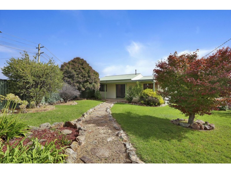 2 Tweed, Lithgow NSW 2790