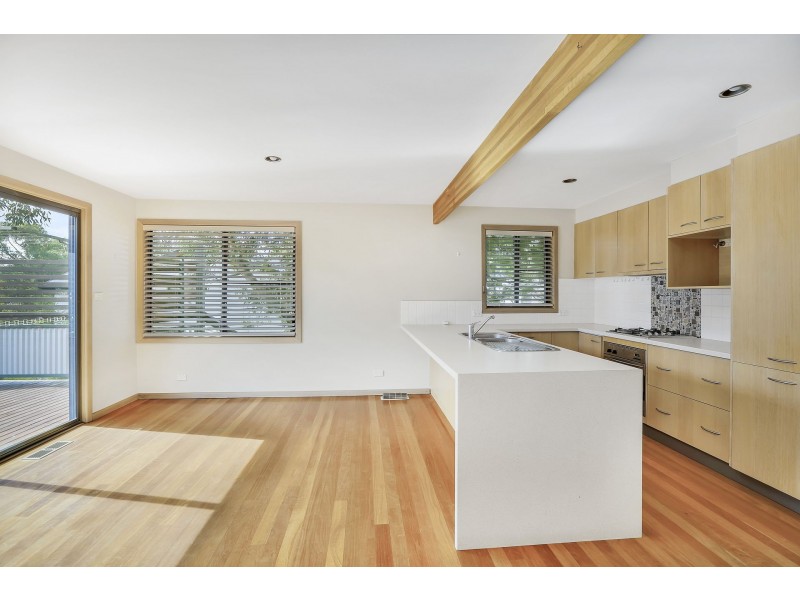 24 Hill Range Crescent, Lithgow NSW 2790