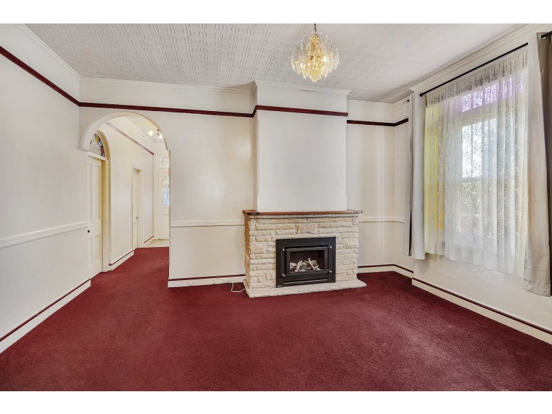 51 Ferro St, Lithgow NSW 2790