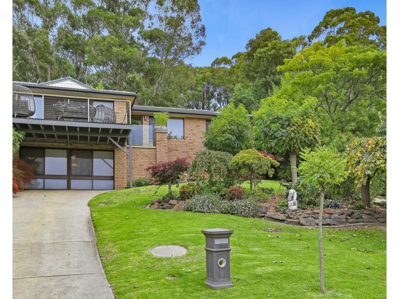 9 Hill Range Crescent, Lithgow NSW 2790
