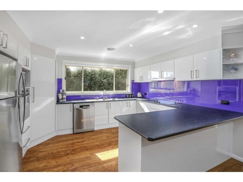 8 Robertson Street, Bowenfels NSW 2790