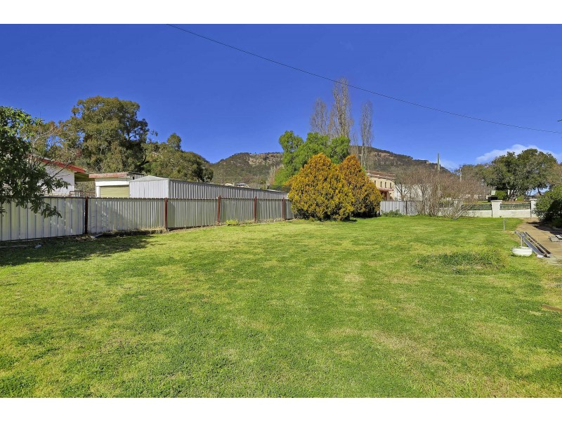 4 White Cresent, Kandos NSW 2848