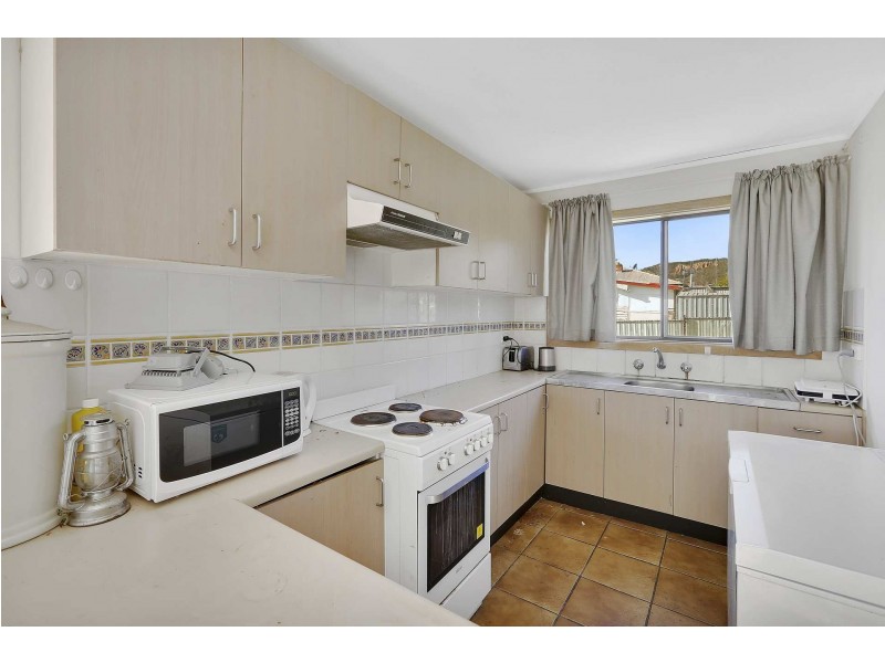 4 White Cresent, Kandos NSW 2848