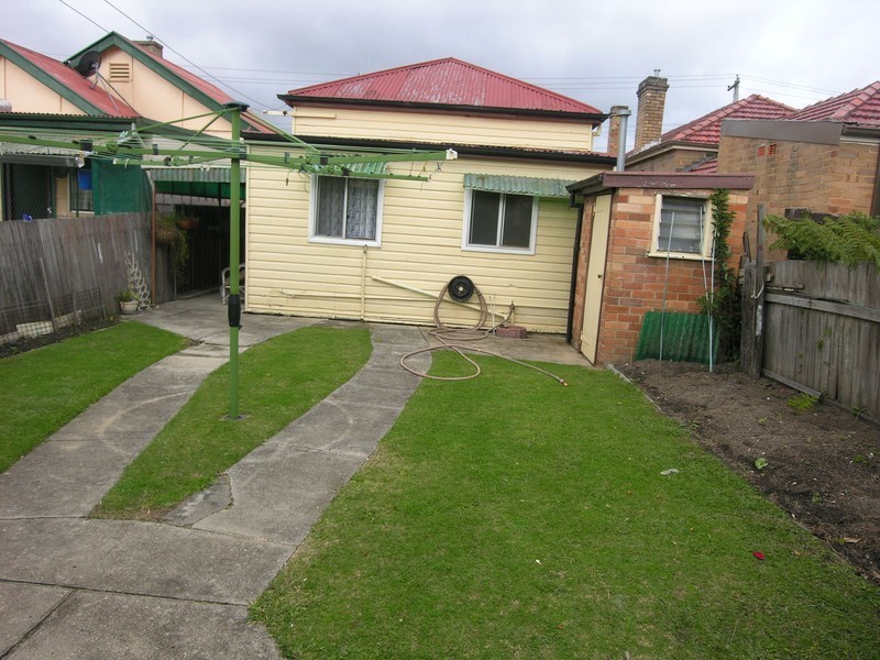 84 LAURENCE STREET, Lithgow NSW 2790