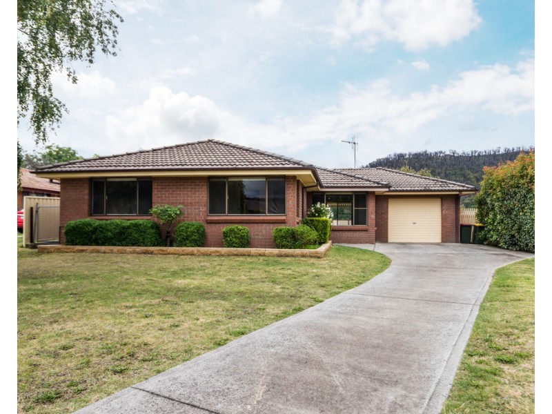 6 Heffernan Place, Lithgow NSW 2790