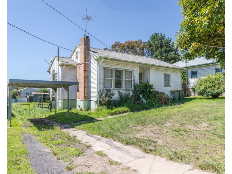 36 Hume Ave, Wallerawang NSW 2845