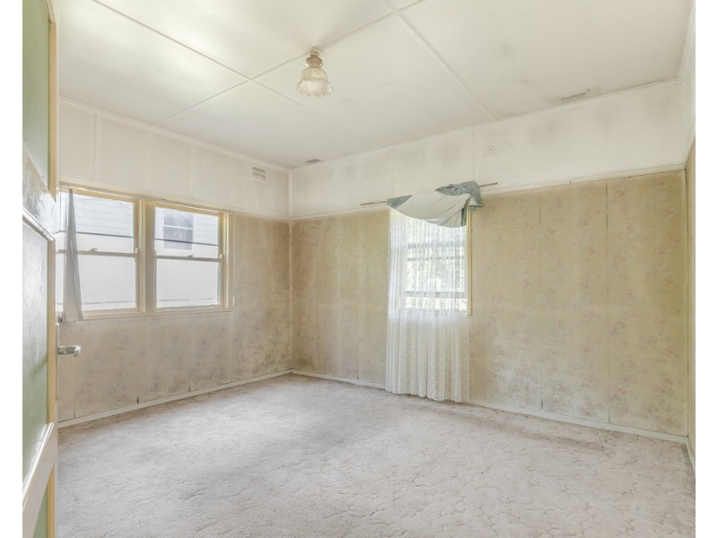 36 Hume Ave, Wallerawang NSW 2845