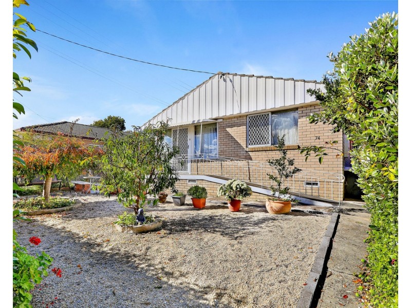 74 Martini Parade, Lithgow NSW 2790