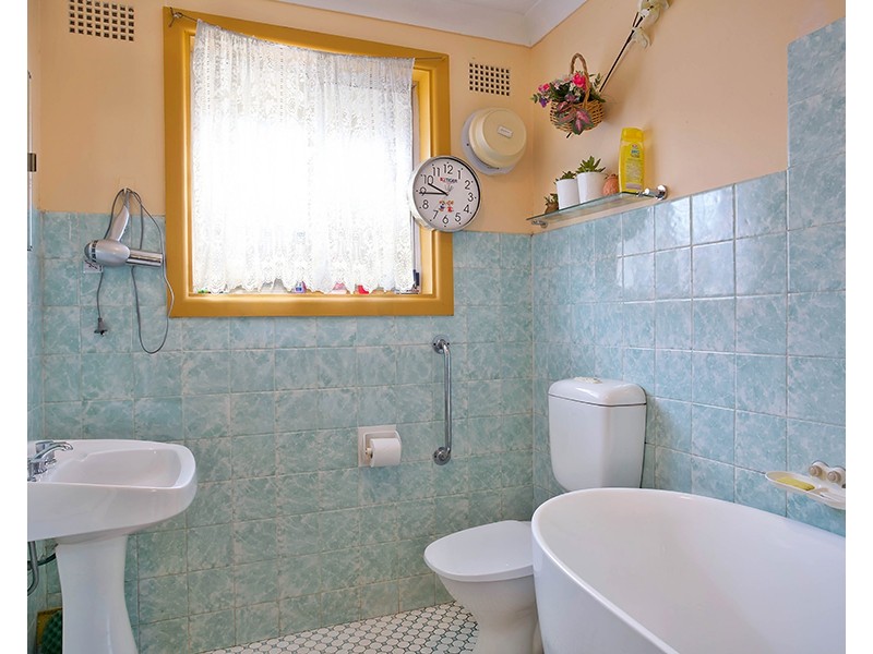 74 Martini Parade, Lithgow NSW 2790