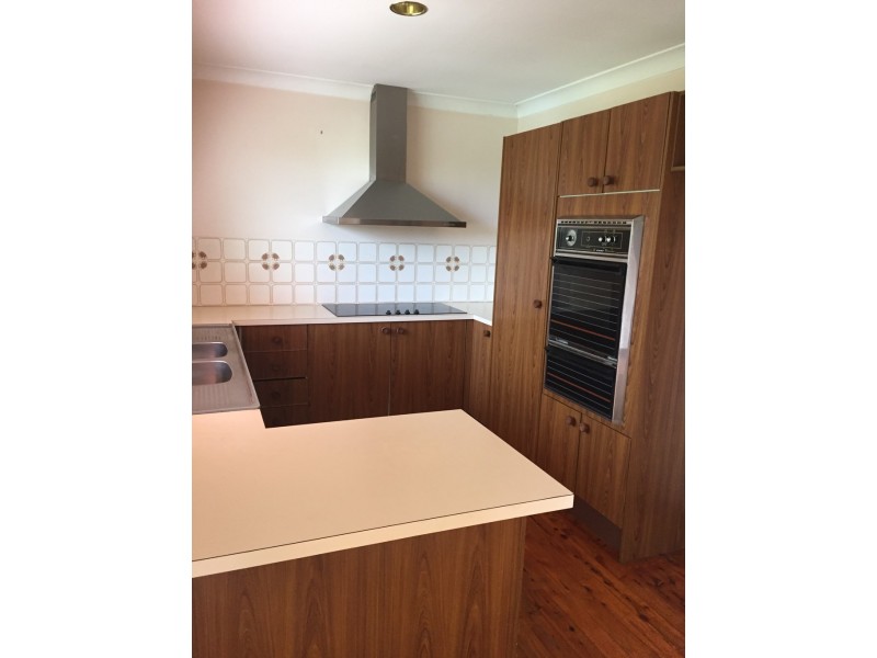 10 BURTON STREET, Portland NSW 2847