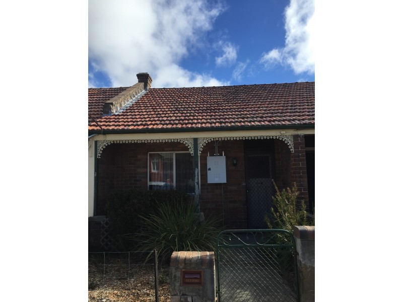 12 HAYLEY STREET, Lithgow NSW 2790
