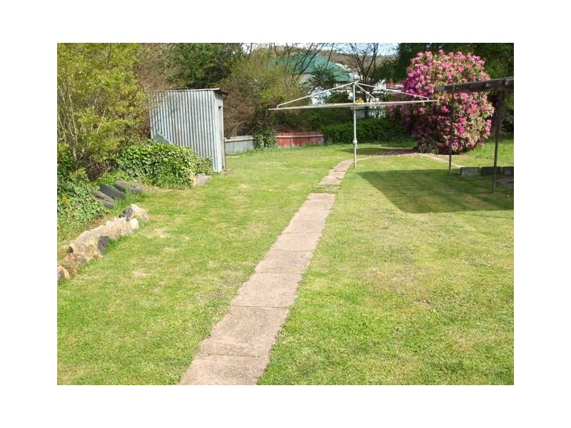 25 Laidley Street, Lithgow NSW 2790