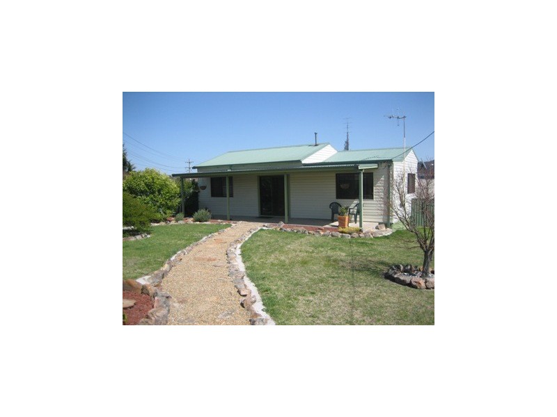 2 Tweed Road, Lithgow NSW 2790