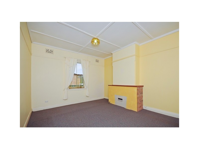 11 GUY STREET, Lithgow NSW 2790