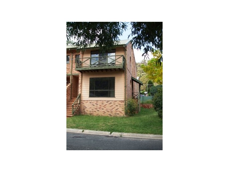 2/9 RAMSAY STREET, Lithgow NSW 2790