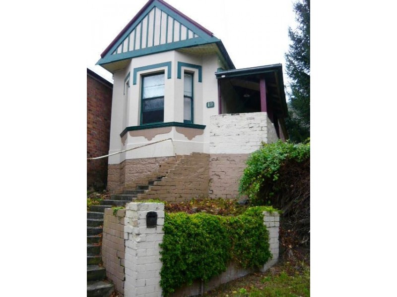 19 Mort Street, Lithgow NSW 2790