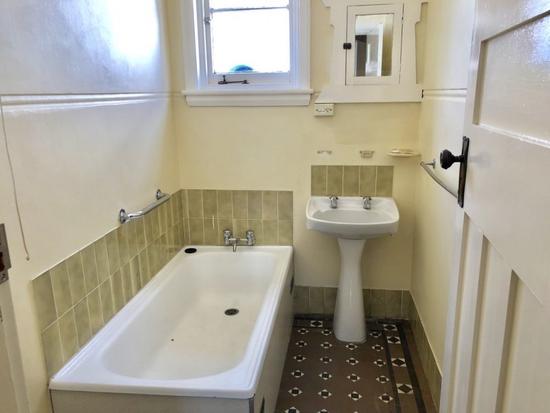 16 Hassans Walls Road, Lithgow NSW 2790