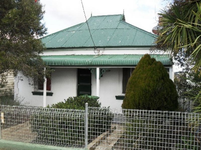 17 Roxburgh Street, Portland NSW 2847