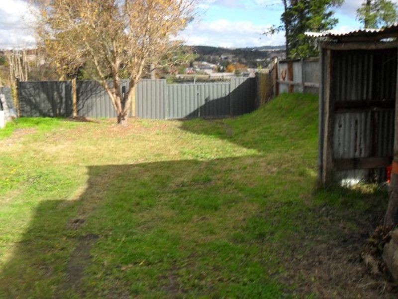 17 Roxburgh Street, Portland NSW 2847