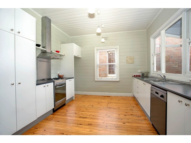 15 Roy Street, Lithgow NSW 2790