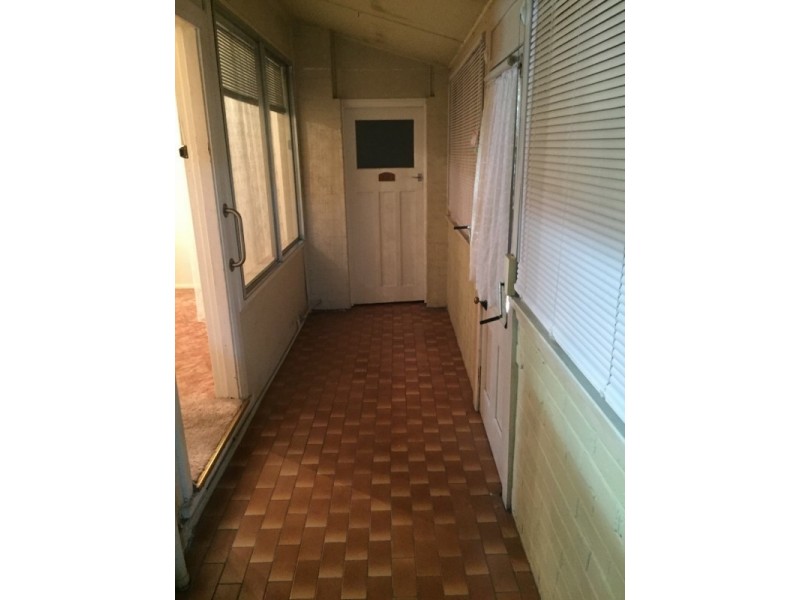 34 CLWYDD STREET, Lithgow NSW 2790