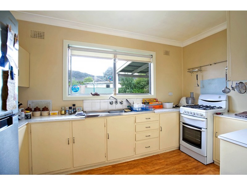 51 Maple Crescent, Lithgow NSW 2790