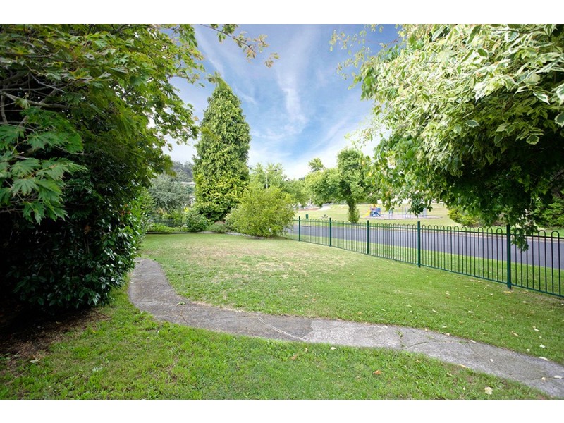 51 Maple Crescent, Lithgow NSW 2790